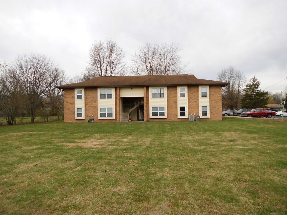 Billings Apartments in Billings, MO - Building Photo