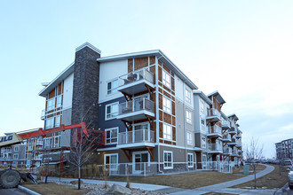 1000 Skyview Ranch Dr NE in Calgary, AB - Building Photo - Building Photo