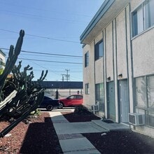 5615 Satsuma Ave in North Hollywood, CA - Foto de edificio - Building Photo