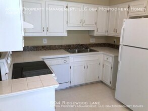 504 Ridgewood Ln in Montgomery, AL - Building Photo - Building Photo