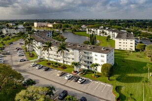 Century Village At Boca Raton in Boca Raton, FL - Building Photo
