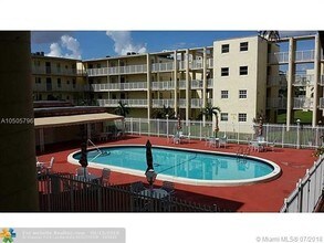 2800 NW 56th Ave-Unit -C304 in Lauderhill, FL - Building Photo - Building Photo