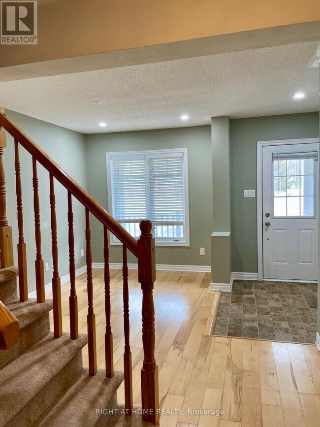 3867 Strandherd Dr in Ottawa, ON - Building Photo - Building Photo
