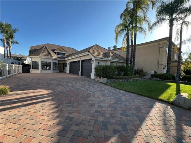22323 Tumbleweed Dr in Canyon Lake, CA - Building Photo - Building Photo
