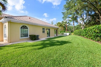 8019 Nevis Pl in Wellington, FL - Building Photo - Building Photo
