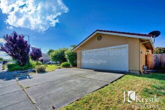 229 Folland Dr in American Canyon, CA - Building Photo - Building Photo