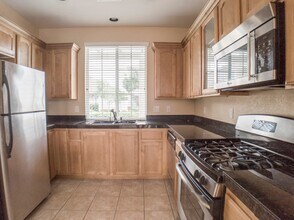 6143 Carson Hills Ave in Las Vegas, NV - Building Photo - Building Photo