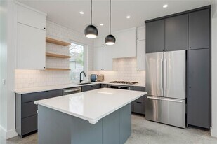 1206 Justin Ln in Austin, TX - Building Photo