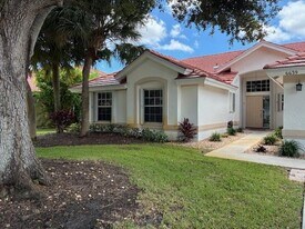6639 Hatteras Dr in Greenacres, FL - Building Photo