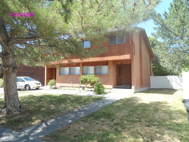 property at 586 W 1975 N