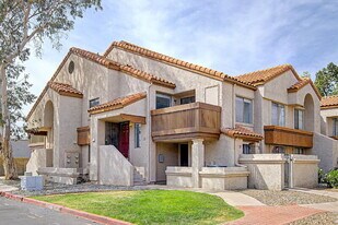 818 S Westwood in Mesa, AZ - Building Photo