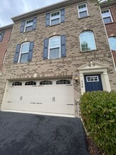 938 Bell Dr in Wexford, PA - Building Photo - Building Photo