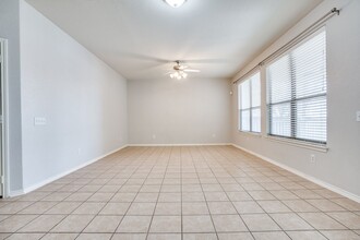 6134 Pecan Tree in San Antonio, TX - Building Photo - Building Photo