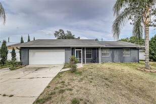 408 Lake Ned Rd in Winter Haven, FL - Building Photo