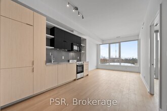 6 Parkwood Av in Toronto, ON - Building Photo - Building Photo