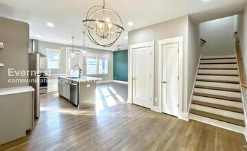 220 Croleywood Ln in Nashville, TN - Building Photo - Building Photo