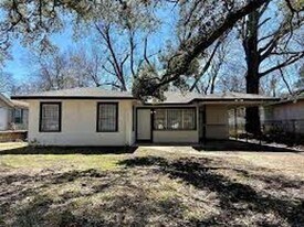 261 E Jordan St in Shreveport, LA - Building Photo