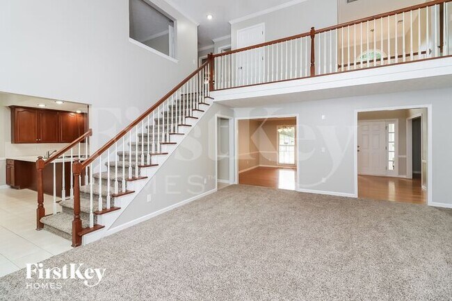 1368 Velvet Creek Ct SW in Marietta, GA - Building Photo - Building Photo