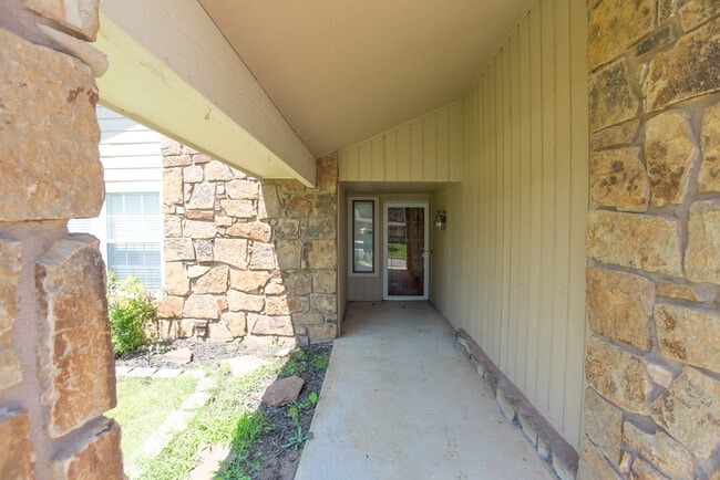 7426 S 89th E Ave in Tulsa, OK - Building Photo - Building Photo