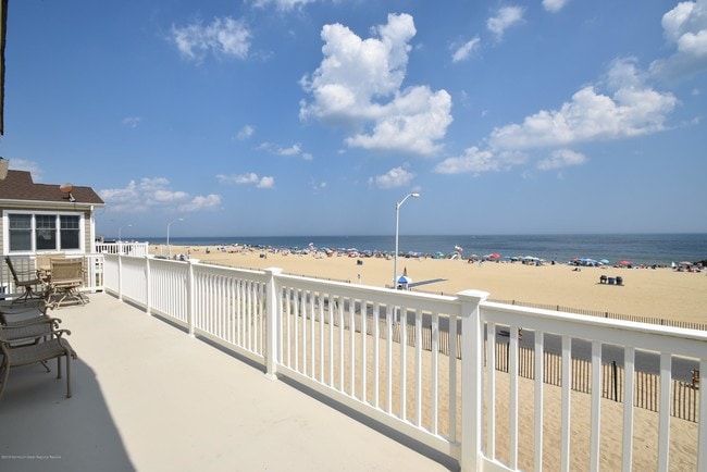 233 Beach Front in Manasquan, NJ - Building Photo - Building Photo