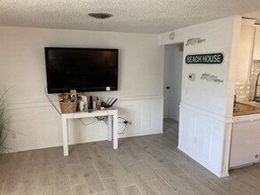 1 Harwich Cir in Englewood, FL - Building Photo - Building Photo