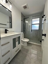 638 SW 21st Ave in Miami, FL - Building Photo - Building Photo