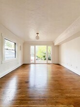 2246 N Alvarado St in Los Angeles, CA - Building Photo - Building Photo