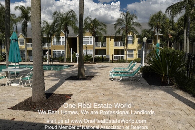 1029 S Hiawassee Rd in Orlando, FL - Building Photo