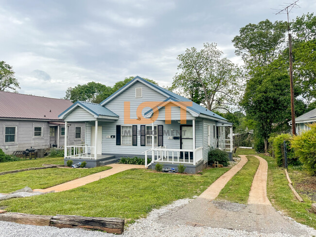 10 Gridley St, Unit A in Greenville, SC - Building Photo - Building Photo