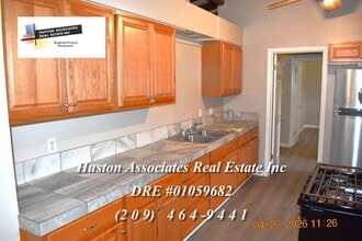 3936 Dennis Ave in Stockton, CA - Building Photo - Building Photo