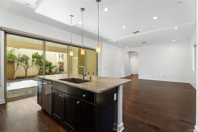 123 Interval in Irvine, CA - Building Photo - Building Photo