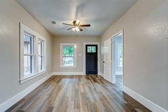 406 Hahlo St in Houston, TX - Building Photo - Building Photo