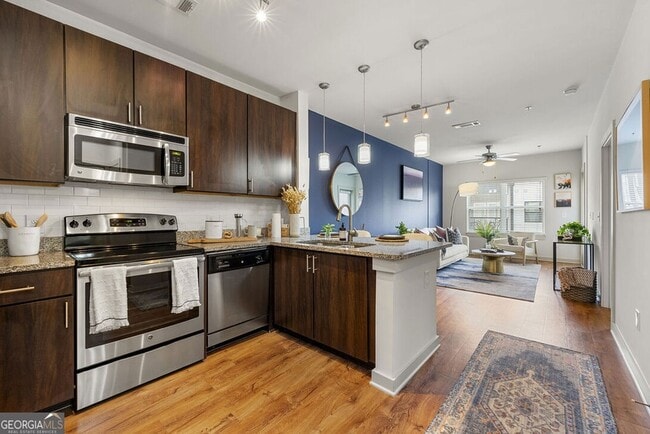 property at 131 Ponce De Leon Ave NE