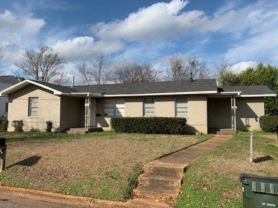 100 17th St in Tuscaloosa, AL - Building Photo