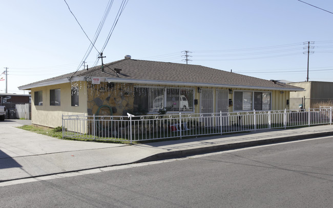 Two Separate Triplexes in La Habra, CA - Building Photo - Building Photo