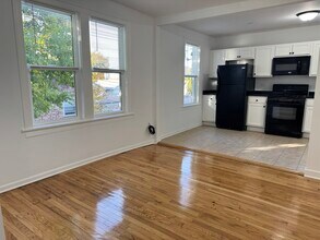 2748 N Kilpatrick Ave in Chicago, IL - Building Photo - Building Photo