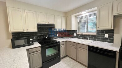 6322 Urban Ct in Arvada, CO - Building Photo - Building Photo