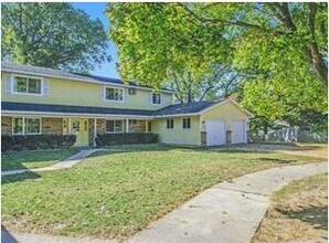 1363 Vineland Ct SE in Grand Rapids, MI - Building Photo - Building Photo