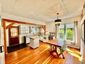 531 3rd St in Ronald, WA - Building Photo - Building Photo