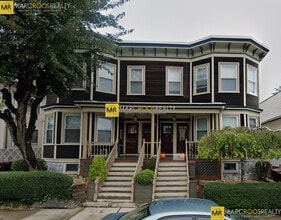 29 Page St, Unit 29 in Revere, MA - Foto de edificio - Building Photo