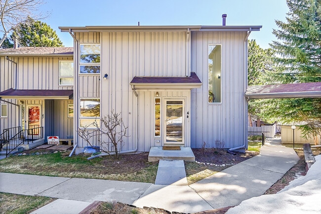 property at 2356 S Hiwan Dr