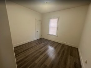 104 Rodney St, Unit 1 in Worcester, MA - Building Photo - Building Photo