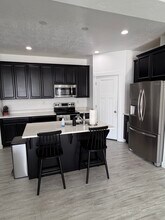 356 N 750 E, Unit SHARED B ROOM 1 in Orem, UT - Building Photo - Building Photo