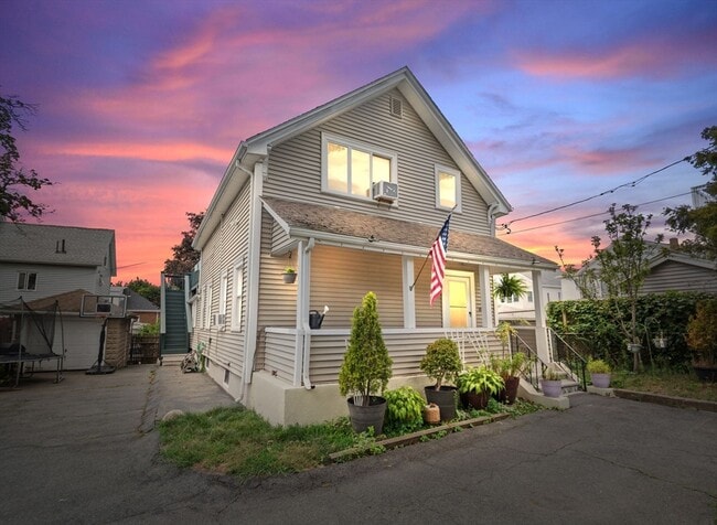 property at 48 Tapped St