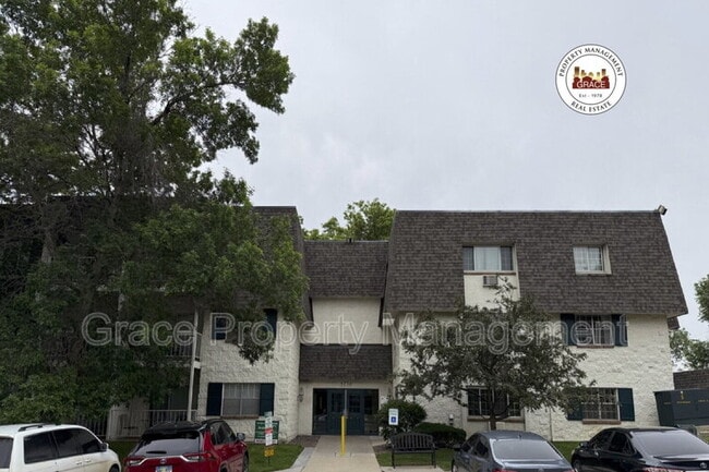 property at 5770 E Warren Ave