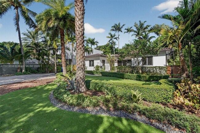 465 NE 52nd St in Miami, FL - Building Photo - Building Photo