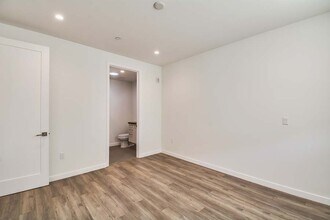 14822 Magnolia Blvd, Unit 101 in Sherman Oaks, CA - Building Photo - Building Photo