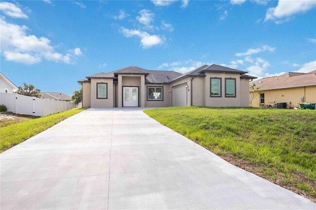 6146 Grandeur St in Englewood, FL - Building Photo - Building Photo