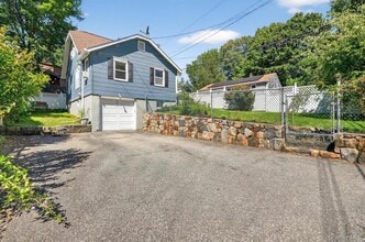 34 Ridge Rd in Croton-on-Hudson, NY - Building Photo - Building Photo