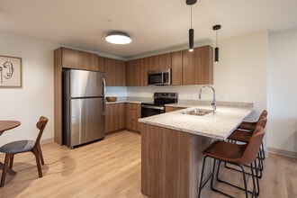 West 6th Apartments in Chattanooga, TN - Building Photo - Building Photo